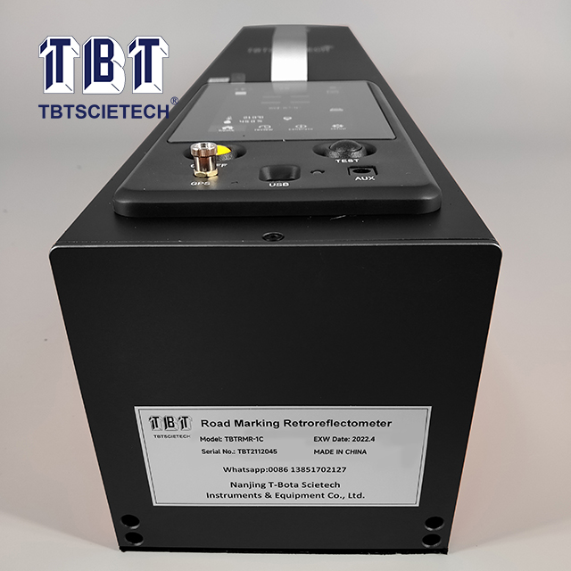 Retroreflectometer untuk tanda jalan