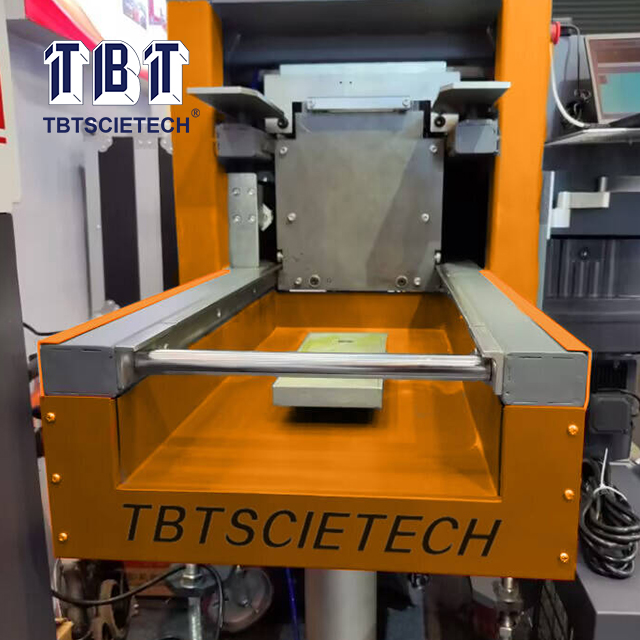 Pemadat Kotak Geser Aspal